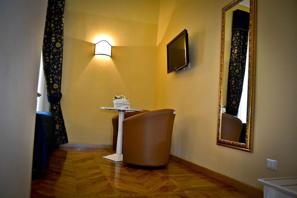 Dimora Degli Dei 2* Roma